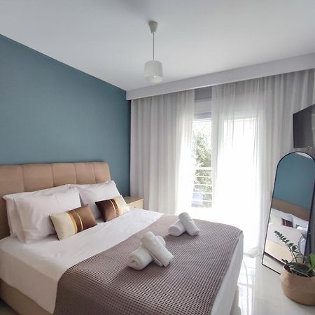 Domi Luxury Lägenhet Kavala Exteriör bild