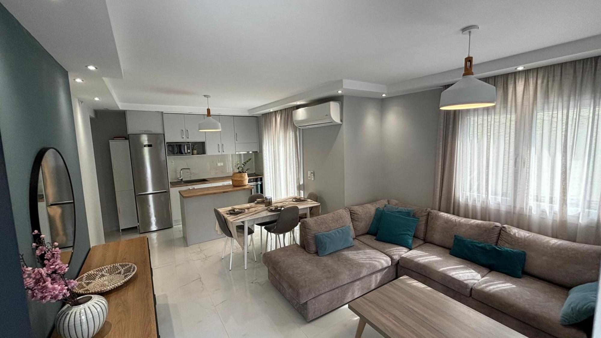 Domi Luxury Lägenhet Kavala Exteriör bild