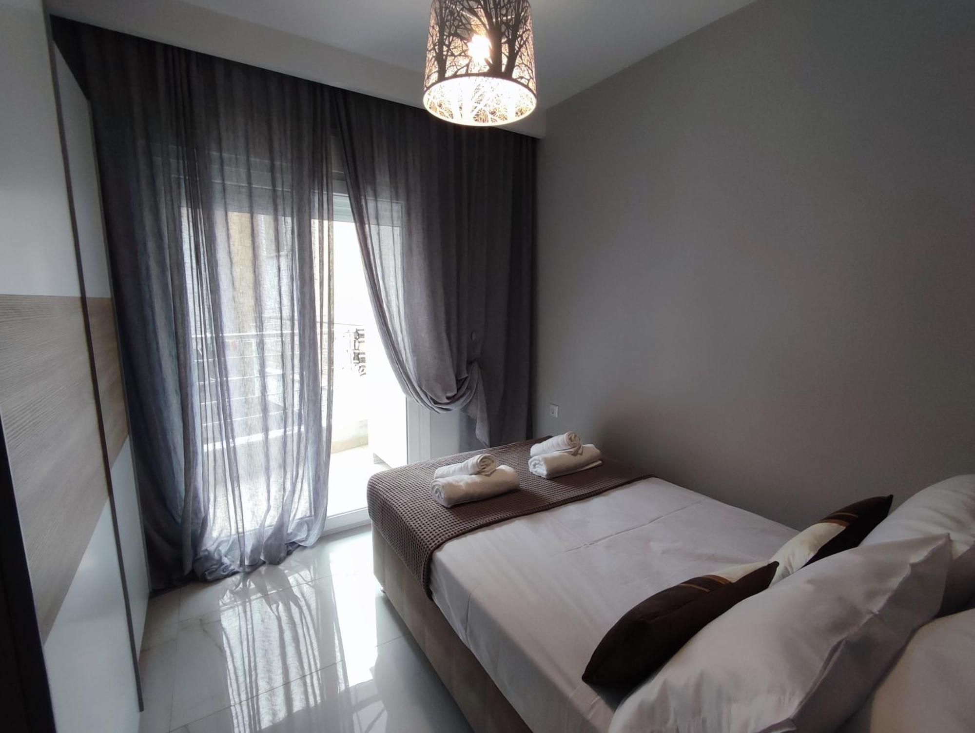 Domi Luxury Lägenhet Kavala Exteriör bild