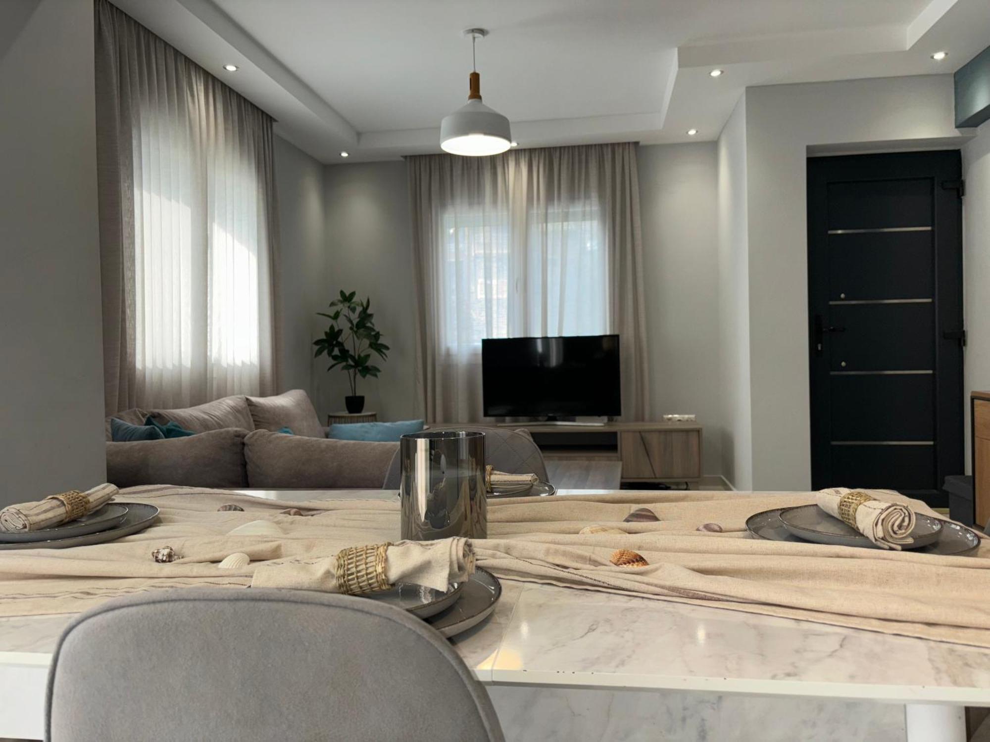 Domi Luxury Lägenhet Kavala Exteriör bild