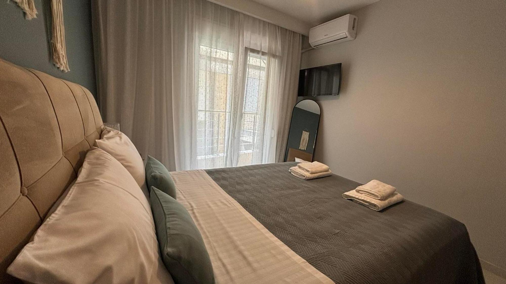 Domi Luxury Lägenhet Kavala Exteriör bild